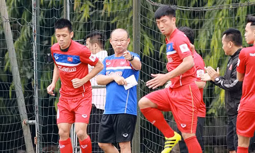 HLV Park Hang-seo va ban danh sach bi ro ri