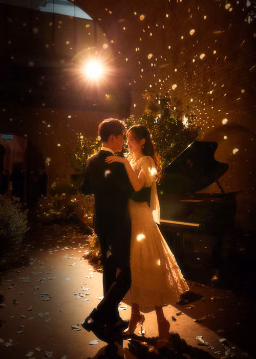 Theo thông tin, phù dâu trong đám cưới của Đường Yên có 2 người đẹp Lưu Diệc Phi và Trương Tịnh Dĩnh.