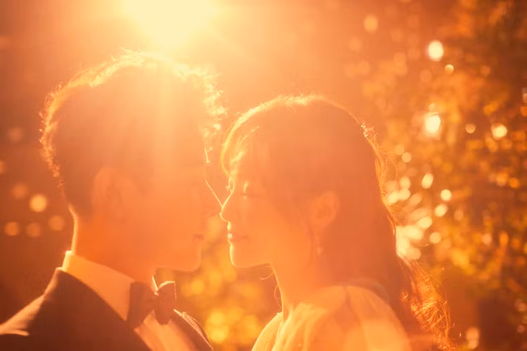 Sau thông tin kết hôn, cặp đôi diễn viên phim "Người tình kim cương" được đông đảo bạn bè, đồng nghiệp và fans chúc phúc.