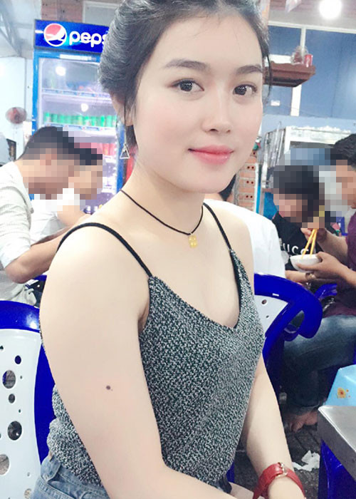 Ngoài đời, Thu Hương có phong cách ăn mặc trẻ trung. Ảnh: FBNV