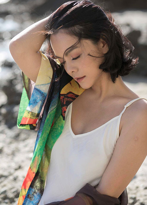 Ở độ tuổi 34, đã là mẹ hai con, Phạm Quỳnh Anh vẫn trẻ trung, gợi cảm khiến nhiều người ghen tỵ.