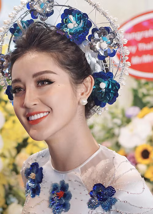 Sau Hoa hậu Hòa bình Quốc tế, Huyền My gây chú ý trong vai trò diễn viên của dự án phim hợp tác với Myanmar mang tên "Cây cầu mây". Ảnh: FBNV