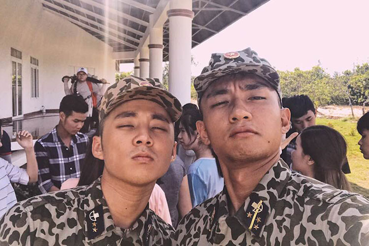 Him Phạm là cựu thành viên nhóm nhạc The Air. Vì muốn theo đuổi con đường làm diễn viên, anh quyết định tách khỏi nhóm từ tháng 3/2018.