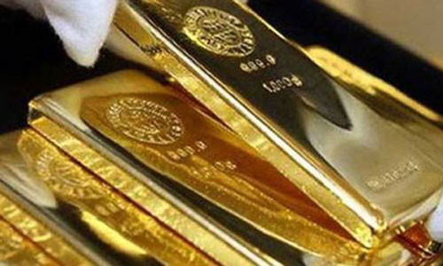 Gia vang hom nay 25/10: USD bung tang, vang chua ha nhiet
