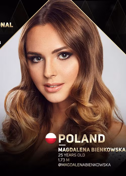 Vượt mặt đại diện Việt Nam Minh Tú trong bảng xếp hạng của Missosology là đại diện Ba Lan - Magdalena Bienkowska. Magdalena năm nay 25 tuổi, cao 1m73, là một người mẫu.