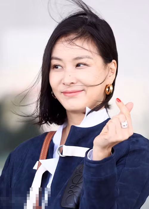 Go So Young không quá bận tâm vấn đề tài chính khi trở lại màn ảnh. Cô vẫn dành nhiều thời gian cho gia đình. Ảnh: hankookilbo