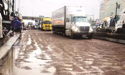 Thu tuong Nguyen Xuan Phuc yeu cau thanh tra chat luong du an QL1A