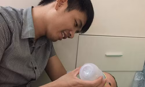 Me tre tam su ve chong 