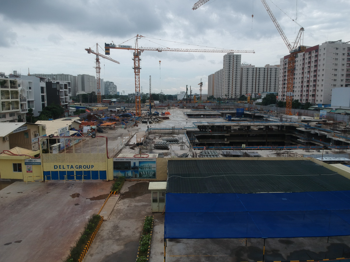 Trong khi đó, theo thông tin chúng tôi có được, dự án Laimian City có quy mô hơn 131ha được Thủ tướng Chính phủ ban hành quyết định thu hồi đất tại các phường Bình An, An Phú và Bình Khánh (quận 2, TP.HCM) giao cho HDTC triển khai dự án vào năm 1999. 