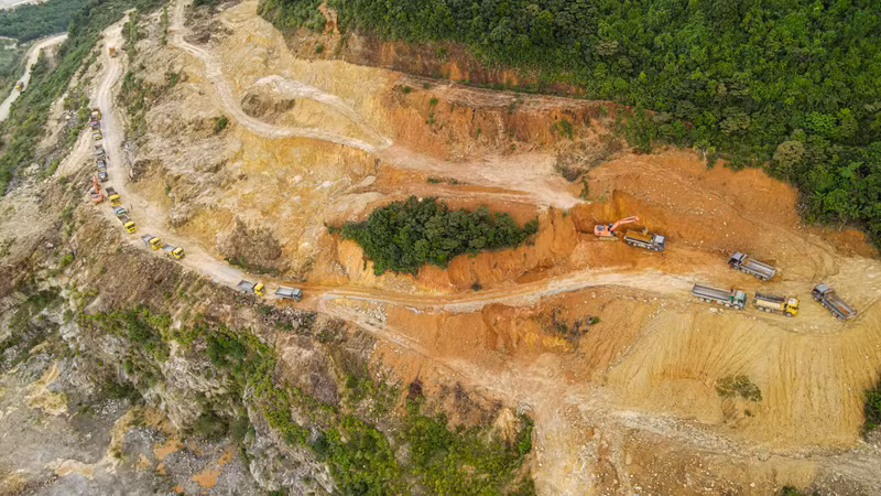 Dau gia 6 mo khoang san tren dia ban tinh Ha Tinh