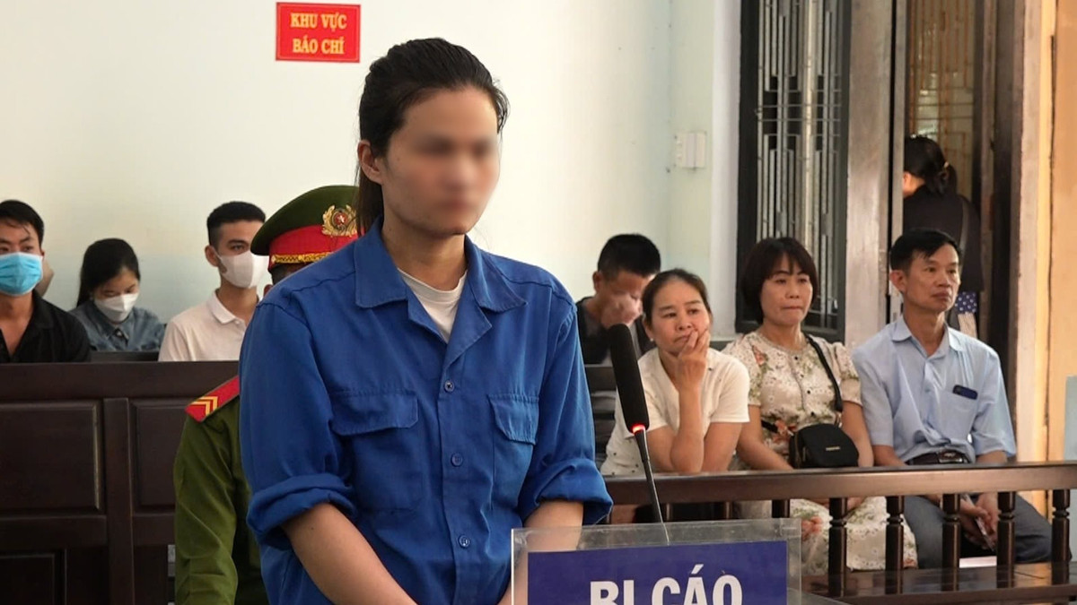 “Nữ quái” lừa đảo hơn 1 tỷ đồng, lĩnh 12 năm tù giam “Nu quai” lua dao hon 1 ty dong, linh 12 nam tu giam