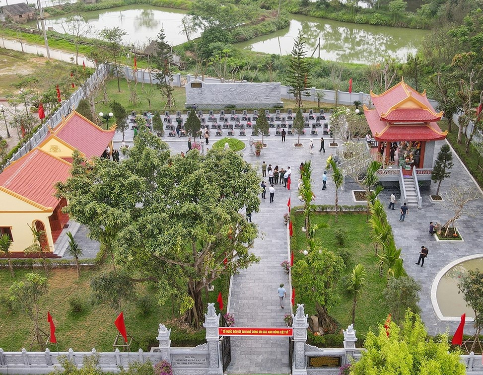 Những đoá hoa bất tử ở Cầu Nhe - Hình 3 Nhung doa hoa bat tu o Cau Nhe-Hinh-3