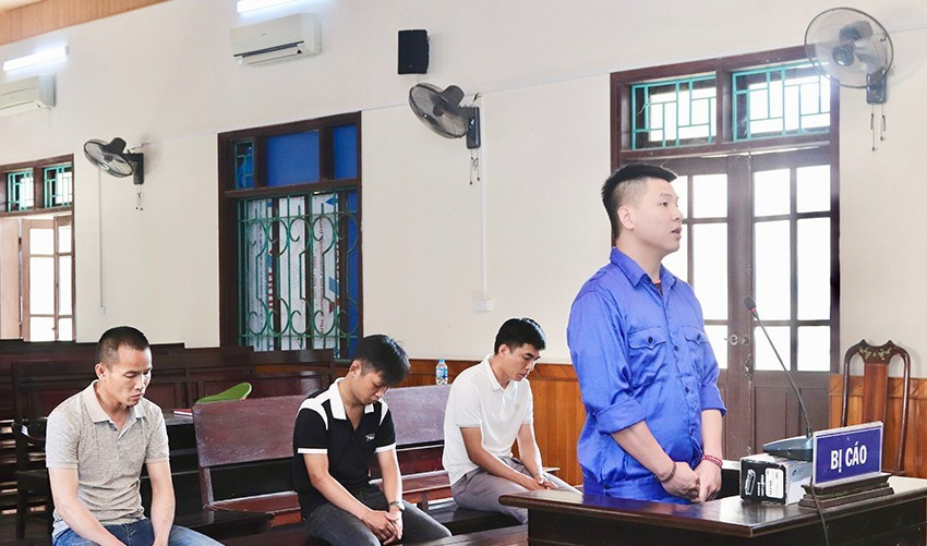 Van chuyen vang qua bien gioi, nhom doi tuong linh hon 21 nam tu