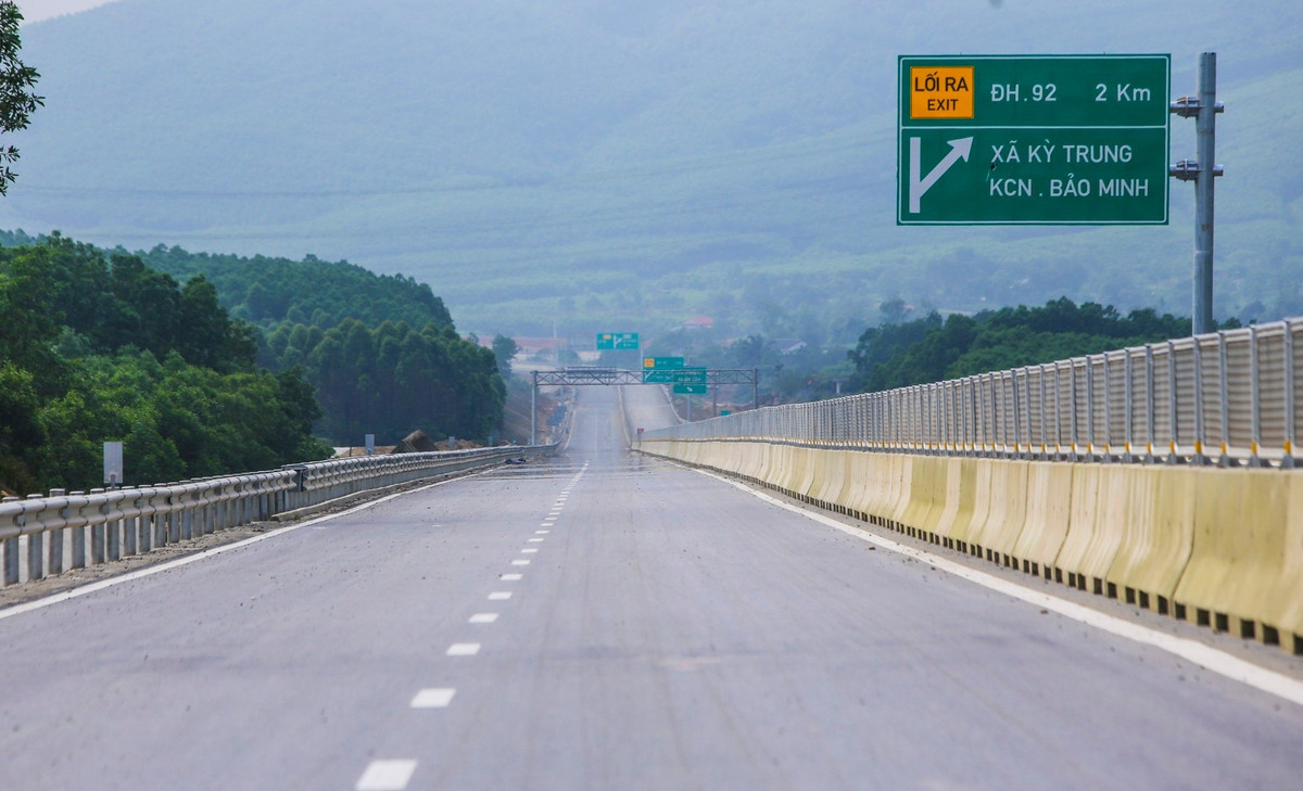 Chính thức thông xe kỹ thuật cao tốc Bắc – Nam đoạn qua Hà Tĩnh - Hình 2 Chinh thuc thong xe ky thuat cao toc Bac – Nam doan qua Ha Tinh-Hinh-2