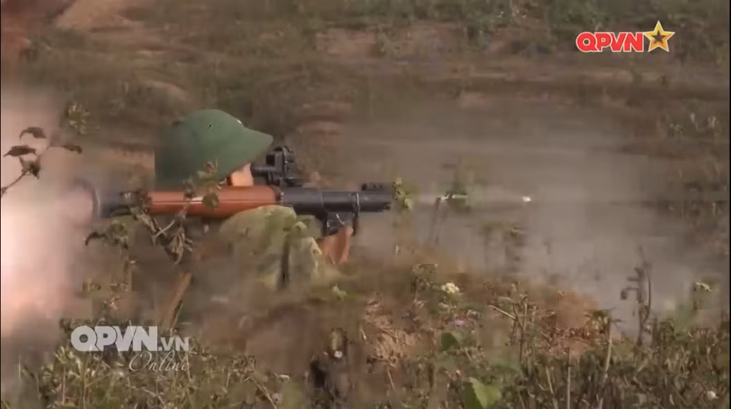 Trong đánh định đổ bộ đường không, việc dự kiến được vị trí đổ bộ của địch có ý nghĩa then chốt, quyết định phần lớn thành bại của chiến dịch đánh chặn. Nguồn ảnh: QPVN.