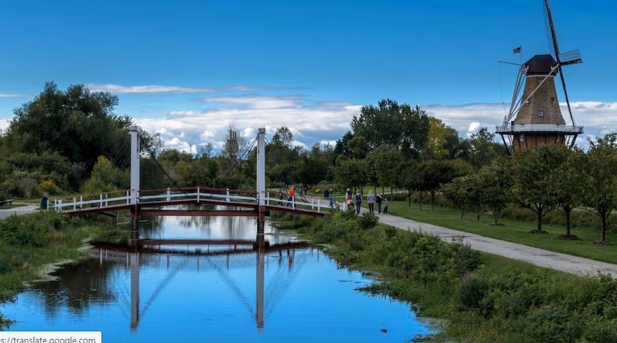 Holland, Michigan vẫn còn mang dáng dấp khá... quê mùa và không hề nhộn nhịp như những thành phố khác. Dù vậy, hệ thống giáo dục ở đây lại được đánh giá khá cao nhất là giáo dục ở bậc tiểu học. Ảnh: Liva.