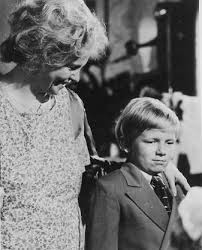 8 than dong co bang dai hoc som nhat the gioi