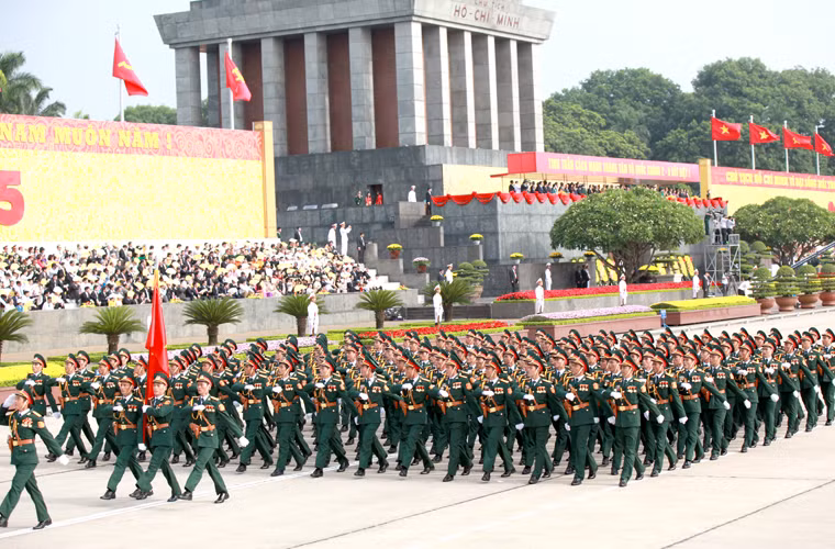 Khối sỹ quan chỉ huy – tham mưu. Nguồn ảnh: Tuổi Trẻ