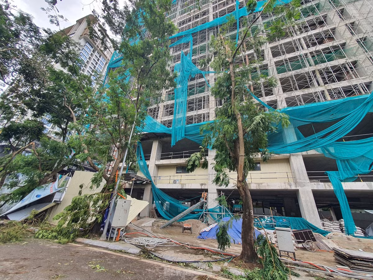 Ha Noi: Khu do thi, khu chung cu hoang tan sau bao-Hinh-16