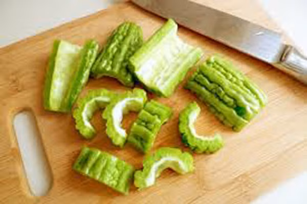 Không chỉ bệnh ung thư, mướp đắng cũng rất tốt cho bệnh nhân tiểu đường – tiền thân của ung thư tuyến tụy.