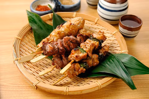 6. Nướng quá lâu. Tuy là một sự lựa chọn nhanh gọn cho các loại thực phẩm. Nhưng nếu để nhiệt độ cao, nó sẽ đốt cháy thực phẩm và thúc đẩy quá trình sản xuất ung thư.