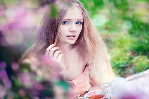  Hãy chăm sóc nâng niu làn da ngay từ sớm, và bắt tay vào việc dưỡng da ngay khi những dấu hiệu lão hóa da nhỏ nhất xuất hiện (nếp nhăn liti, nếp nhăn khóe miệng,..), làn da của bạn sẽ duy trì nét thanh xuân dài lâu. 