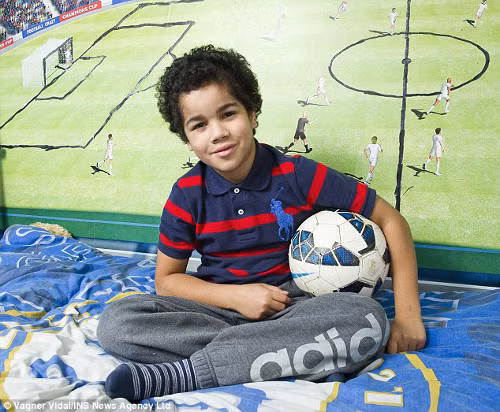 Cau be duoc cuu song nho cay hop so vao da day-Hinh-3