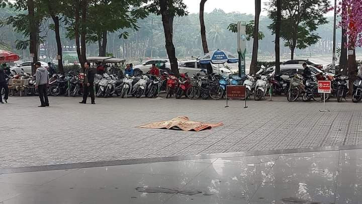 Nạn nhân sinh sống tại tầng 15 toà nhà HH2B Linh Đàm. 