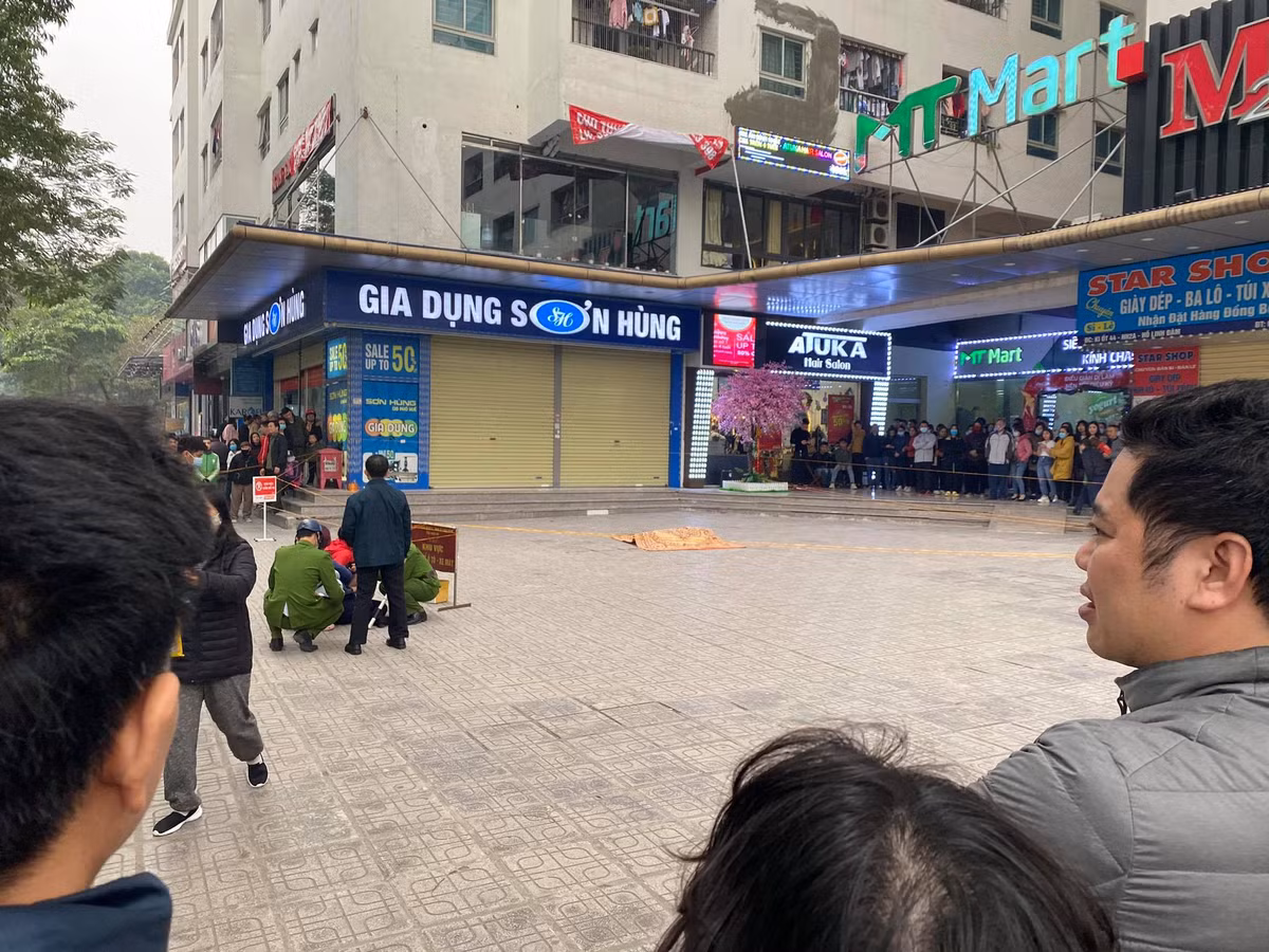 Sự việc sau đó đã nhanh chóng báo cơ quan chức năng đến khám nghiệm hiện trường, điều tra làm rõ nguyên nhân. 