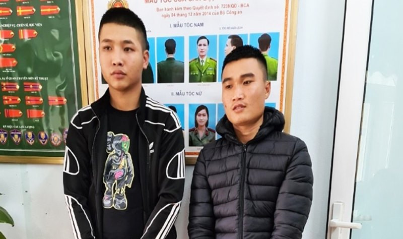  9X, 10X cho vay lãi 365%/năm bị bắt giữ: Ngày 1/1, Công an tỉnh Quảng Nam cho biết đã thực hiện lệnh giữ người trong trường hợp khẩn cấp đối với Vũ Văn Trường (SN 2000) và Phạm Đình Tuấn (SN 1995, cùng trú huyện Quảng Xương, tỉnh Thanh Hóa) về hành vi cho vay lãi nặng trong giao dịch dân sự. Quá trình điều tra, Công an xác định, từ tháng 1 đến tháng 11/2020, Trường cho khoảng 90 người vay với số tiền trên 1 tỷ đồng, lãi suất 365%/năm.