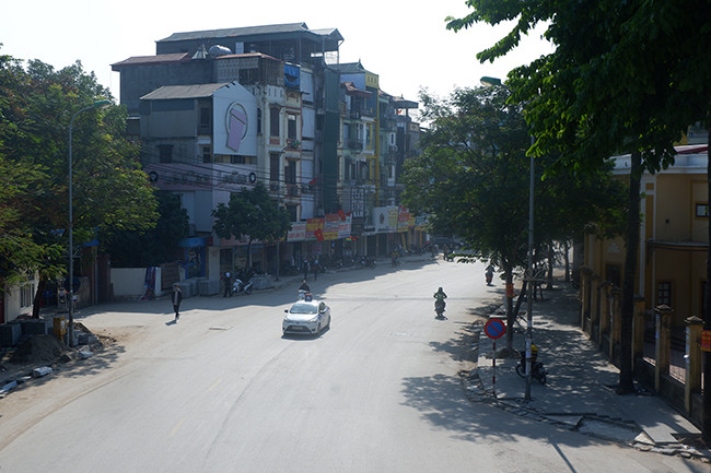 Duong pho Ha Noi bot ngot ngat trong ngay dau nghi Tet duong lich