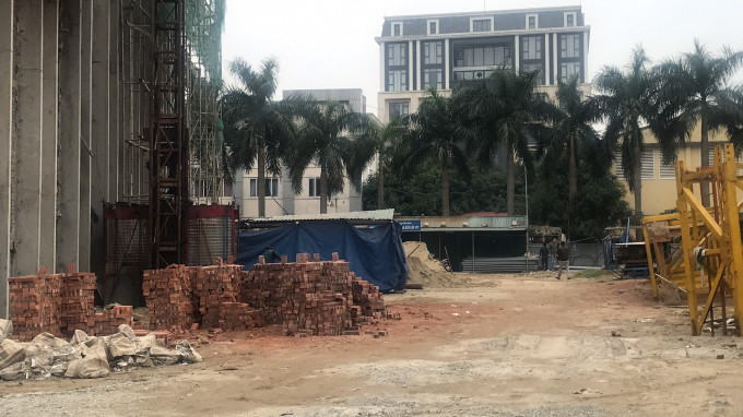 Vu roi thang toi cho nhieu cong nhan: Mot nan nhan tu vong, nhieu nguoi khac dang cap cuu