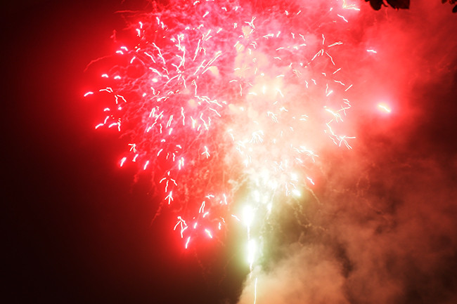 Màn pháo hoa ấn tượng tại Công viên Thống Nhất chào đón năm mới 2021.