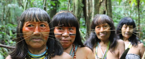 Ben trong bo lac tung an thit nguoi than de 'hut linh hon' o Peru