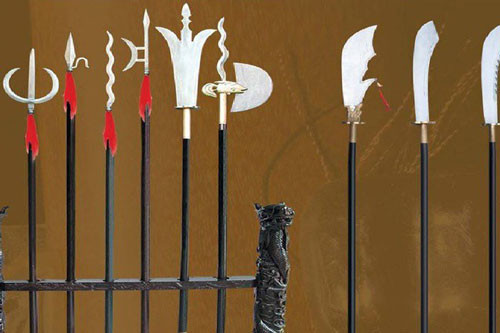 18 binh khi cua vo Binh Dinh gom nhung loai nao?