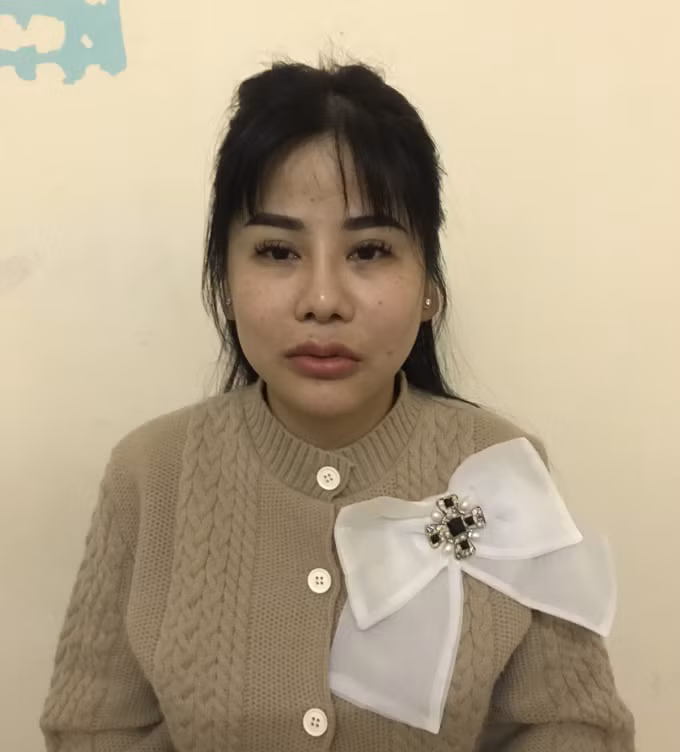  Khởi tố 2 tú bà 9X về tội môi giới mại dâm: Ngày 3/1, Công an TP Hạ Long, Quảng Ninh đã khởi tố bị can đối Nguyễn Thị Linh ( SN1990, HKTT: xã Thanh Hải, huyện Lục Ngạn, tỉnh Bắc Giang) và Ngô Ngọc Thanh Hiền ( SN 1992, HKTT: phường Cao Xanh, TP Hạ Long, tỉnh Quảng Ninh) về tội “Môi giới mại dâm”. Linh và Hiền thừa nhận đã môi giới mại dâm cho 3 khách mua dâm tại nhà nghỉ Thảo Nguyên với giá thu của khách là 3 triệu đồng/1 lượt. 