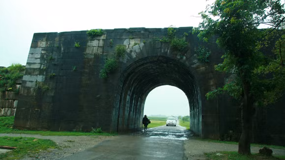 Thủ tướng Chính phủ đã ban hành Quyết định số 548/QĐ-TTg xếp hạng di tích quốc gia đặc biệt đối với 13 di tích thuộc nhiều tỉnh, thành phố trên cả nước. Trong đó, Di tích lịch sử, kiến trúc nghệ thuật và khảo cổ Thành Nhà Hồ, huyện Vĩnh Lộc, tỉnh Thanh Hóa là một trong 13 di tích đặc biệt đó.