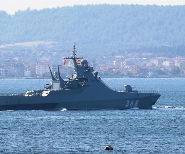 Hệ thống điều khiển tên lửa được kết nối với CICS qua kênh thông tin truyền số liệu của mạng trên tàu bằng bộ phận kết nối đặc biệt. Hệ thống CICS cho phép quản lý và sử dụng tập trung tất cả các loại vũ khí trên chiến hạm thực hiện các nhiệm vụ chiến đấu với hiệu quả tối ưu nhất, trong đó có nhiệm vụ chống ngầm.