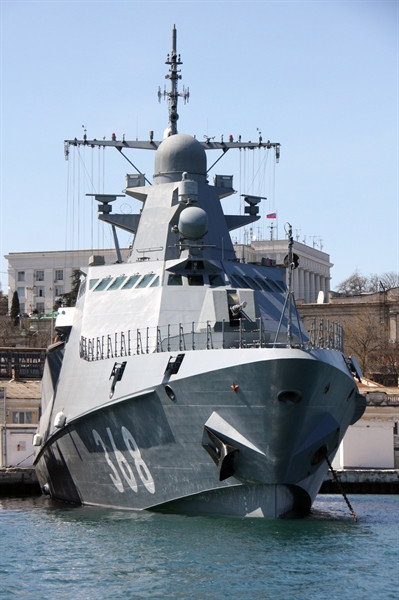 Điều khiển phóng tên lửa chống ngầm của hệ thống Club-N được tiến hành trên hệ thống điều khiển tên lửa đa năng 3R-14N. Hệ thống là một tổ hợp các thiết bị điều hành tác chiến ở chế độ tự động. Thông tin điều khiển được cung cấp từ hệ thống thông tin tác chiến của chiến hạm nổi hoặc tàu ngầm CICS (mạng máy tính phân phối tương thích cấu hình mở).