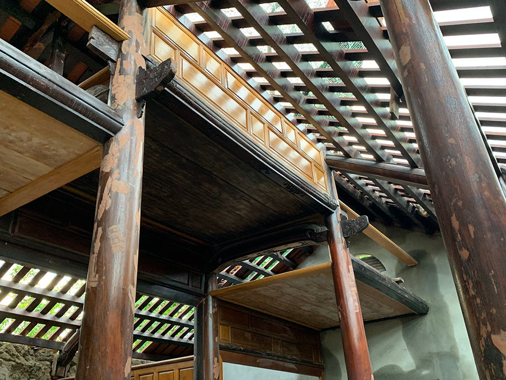 Ba me 2 con cai tao can nha hoang thanh ngoi nha co tich giua TP Hue-Hinh-3