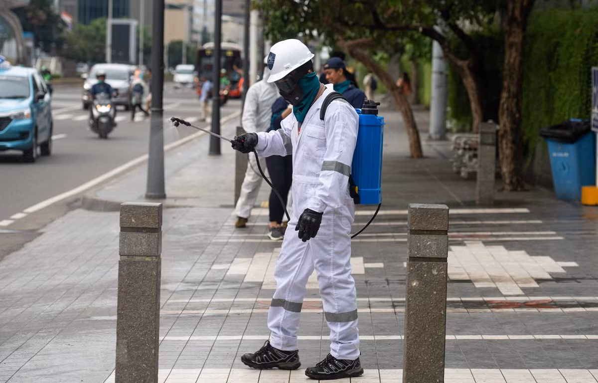 Indonesia se tu hinh nhung ke bien thu cong quy chong dich Covid-19