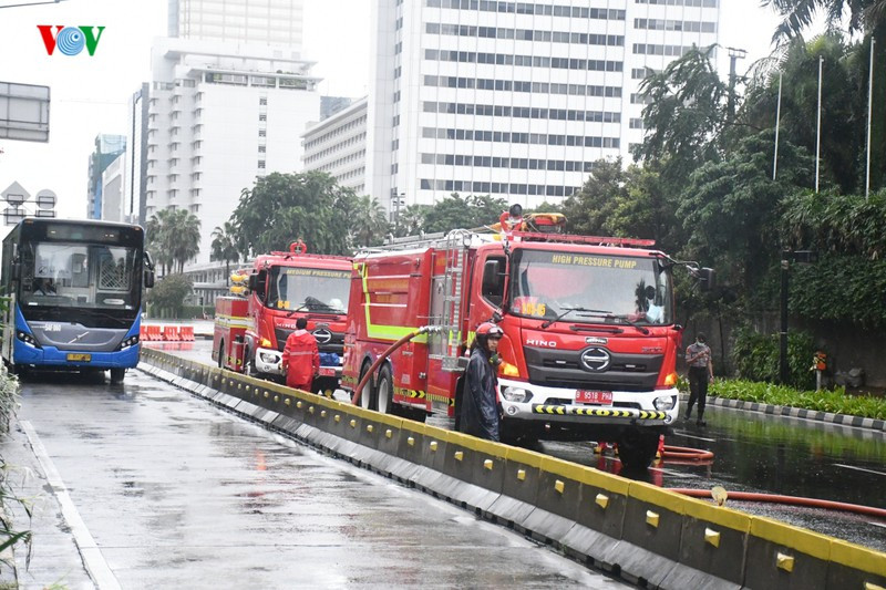 Mỗi quận trong thành phố sẽ được phun khoảng 28 lít dung dịch khử trùng.