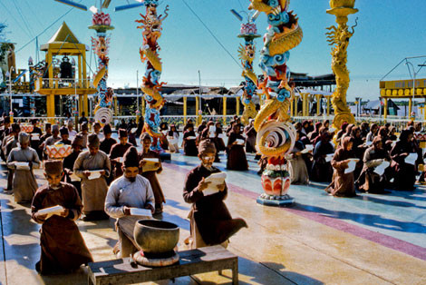 Chuyện quái dị về “đạo Dừa” Nguyễn Thành Nam (1) - Hình 2 Chuyen quai di ve “dao Dua” Nguyen Thanh Nam (1)-Hinh-2