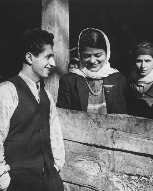 Một đôi tân hôn ở tỉnh Mazandaran, phía bắc Iran năm 1961.