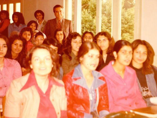 Các học viên thuộc trường nghề Madrese Aali Behdasht.