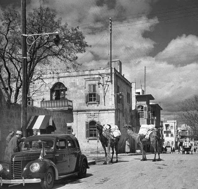 Quang cảnh đường phố ở thành phố Aleppo năm 1940.