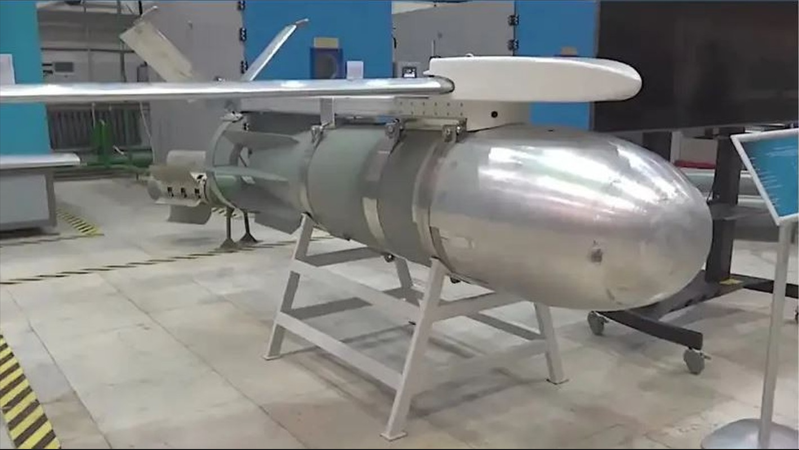 Sau cuộc chiến chớp nhoáng bất thành, từ giữa năm 2022 đến nửa đầu năm 2023, phương Tây cũng phát hiện vũ khí, trang bị của Nga thiếu thiết bị điện tử tiên tiến và khả năng tác chiến theo thời gian thực rất hạn chế; đặc biệt là thông tin tình báo.