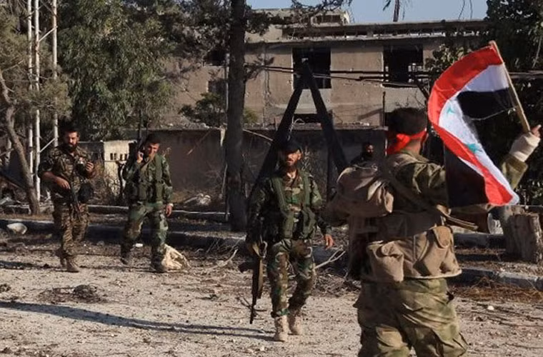 Trong khi đó, lực lượng quân đội chính phủ Syria đã đánh bật được các nhóm khủng bố, qua đó giải phóng được nhiều khu dân cư ở Aleppo. Ảnh FNA