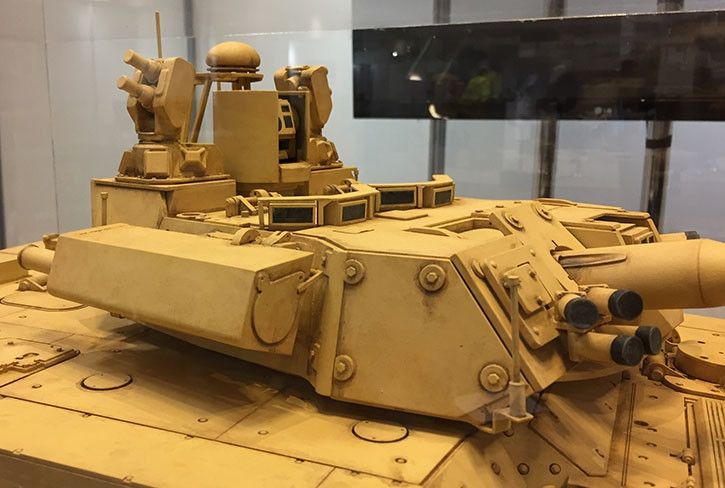 Chính vì vậy việc nhà sản xuất Israel ký được hợp đồng cung cấp Iron Fist cho những khách hàng nước ngoài có ý nghĩa đặc biệt quan trọng để chương trình này tồn tại.