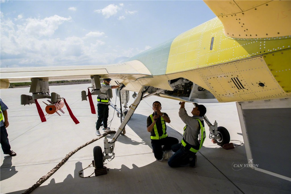 So với phiên bản UAV Dực Long lần đầu tiên được công bố, phiên bản thử nghiệm lần này cũng có khá nhiều khác biệt.